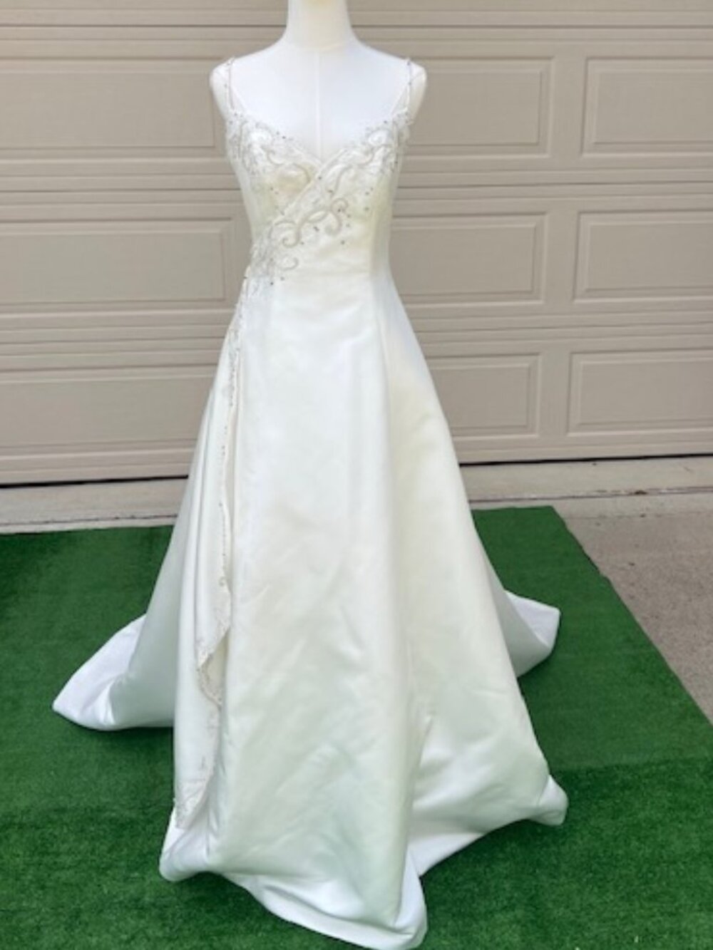 NWT Maggie Sottero Bridal Gown-Diamond White Satin - Size 10